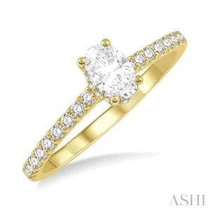 Oval Shape Diamond Engagement Ring
